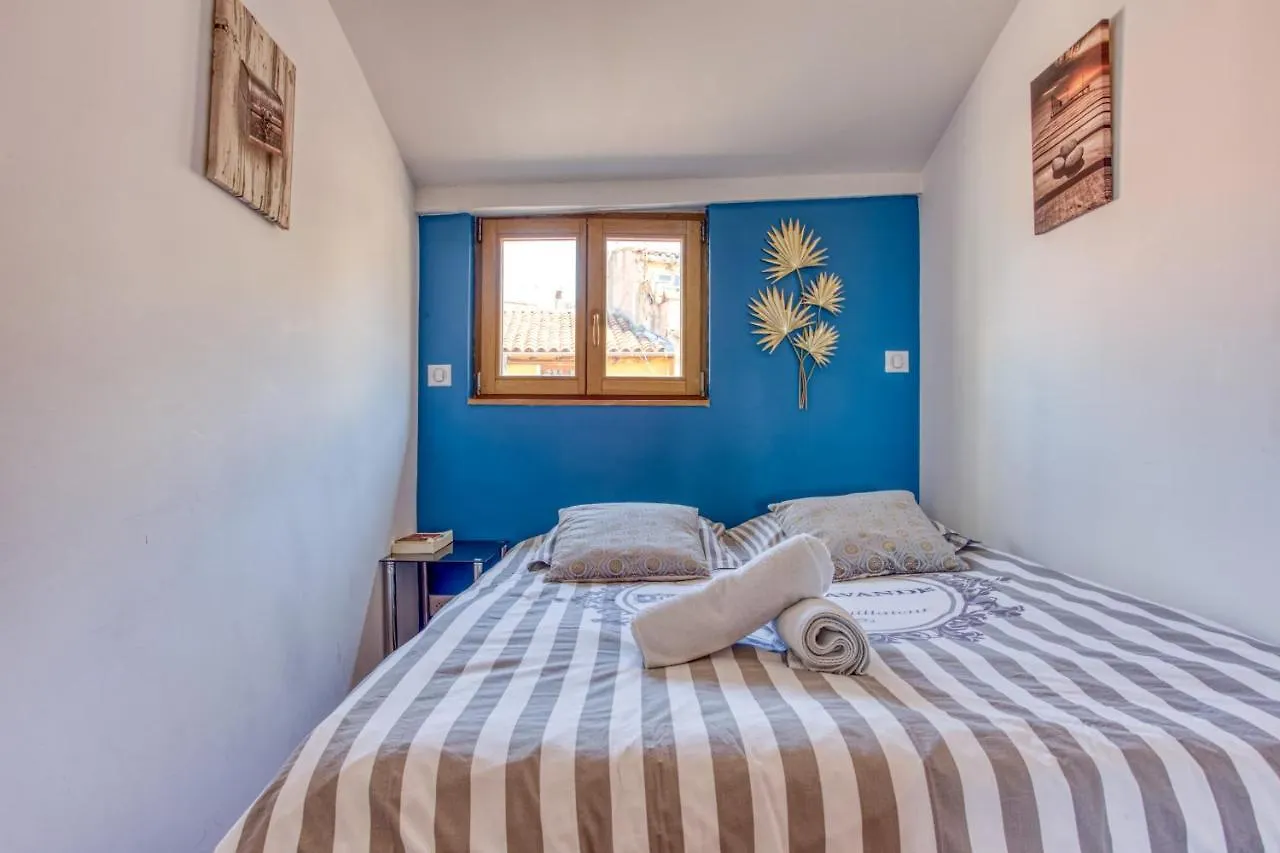 Appartement LE GILLY 6 - F3 EXCEPTIONNEL, VUE MER, MODERNE, CLIMATISATION, Vieux-Nice France